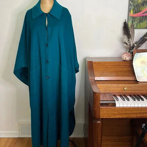 Jimmy Hourihan L/XL wool cloak pickers jade color buttons 47”L x 43” pit to pit